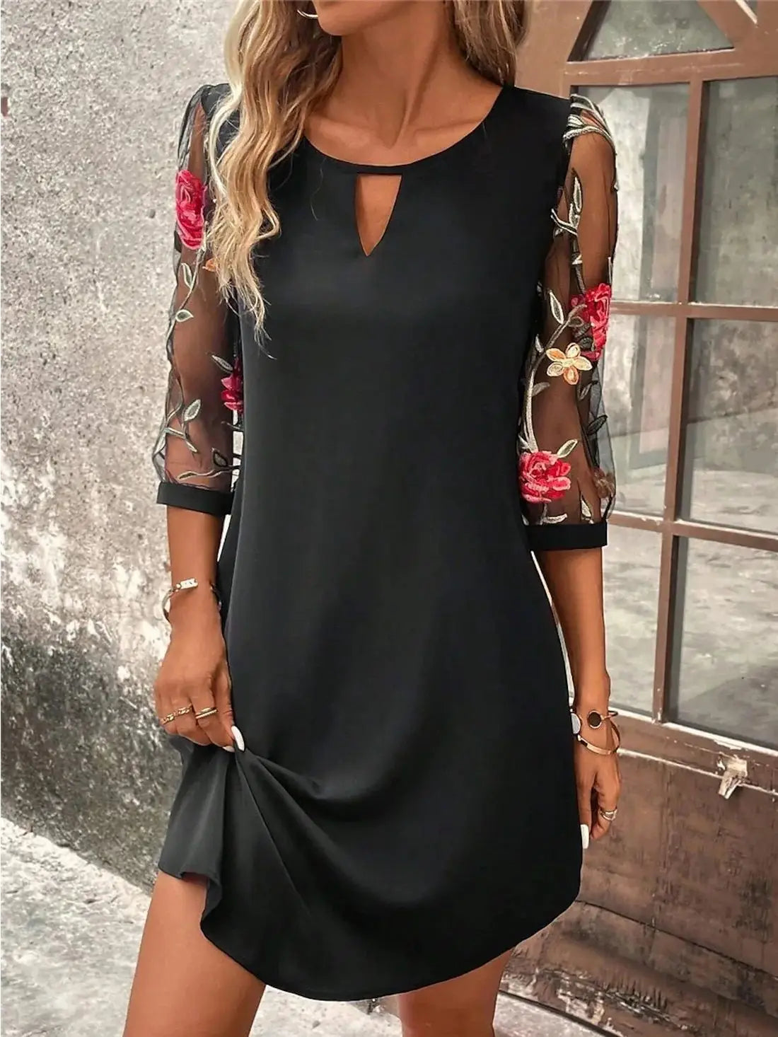 Vestido Feminino com Bordado Tamires