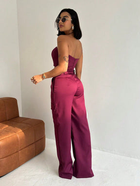 Vendedor Indicado
Conjunto em Alfaiataria Liso Calça Cargo Reta e Top Tomara que Caia Bianca Lunii