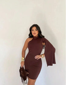 CroquiChic Vestido Elegante Feminino de Um Ombro Só com Manga Longa Fluida | Moda Festa Sensual Outono 2025