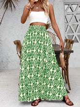 Saia longa;
Saia midi;
Saia curta;
Saia floral;
Saia com fenda;
Verão;
verão 2025;
moda feminina;
mulher moderna;
mulher elegante;
saia de festa;
saia para formatura;
saia para casamento;
saia preta;
saia branca;
saia trespassada;