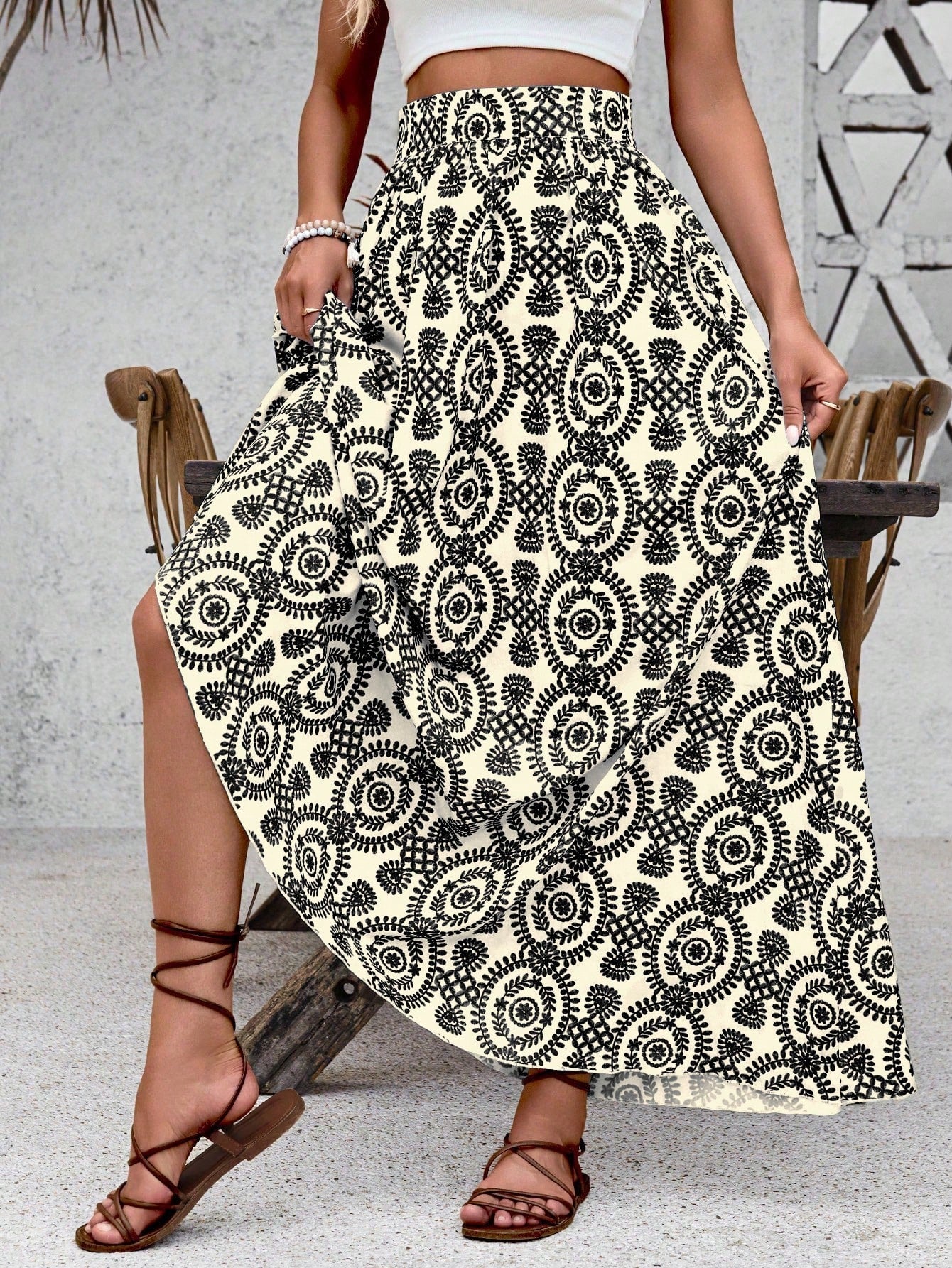 Saia longa;
Saia midi;
Saia curta;
Saia floral;
Saia com fenda;
Verão;
verão 2025;
moda feminina;
mulher moderna;
mulher elegante;
saia de festa;
saia para formatura;
saia para casamento;
saia preta;
saia branca;
saia trespassada;
